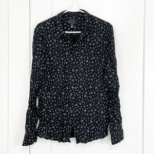 H&M Large Black, White Music Notes Long Sleeve Collared Button Down Shirt